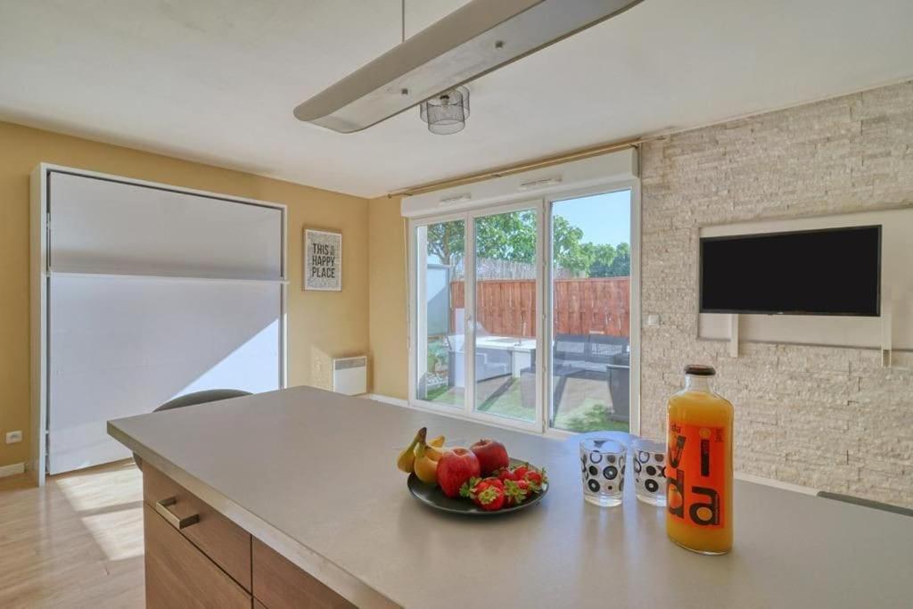 Charmant Studio Avec Terrasse Et Parking Corbeil-Essonnes Eksteriør billede